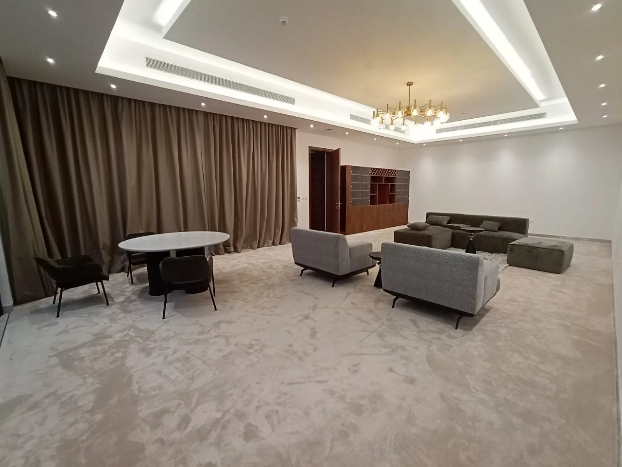 Wall To Wall Carpet